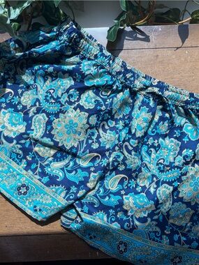 Cynthia Mehra Blue Paisley Boho Pull On Shorts One Size Resort Beach